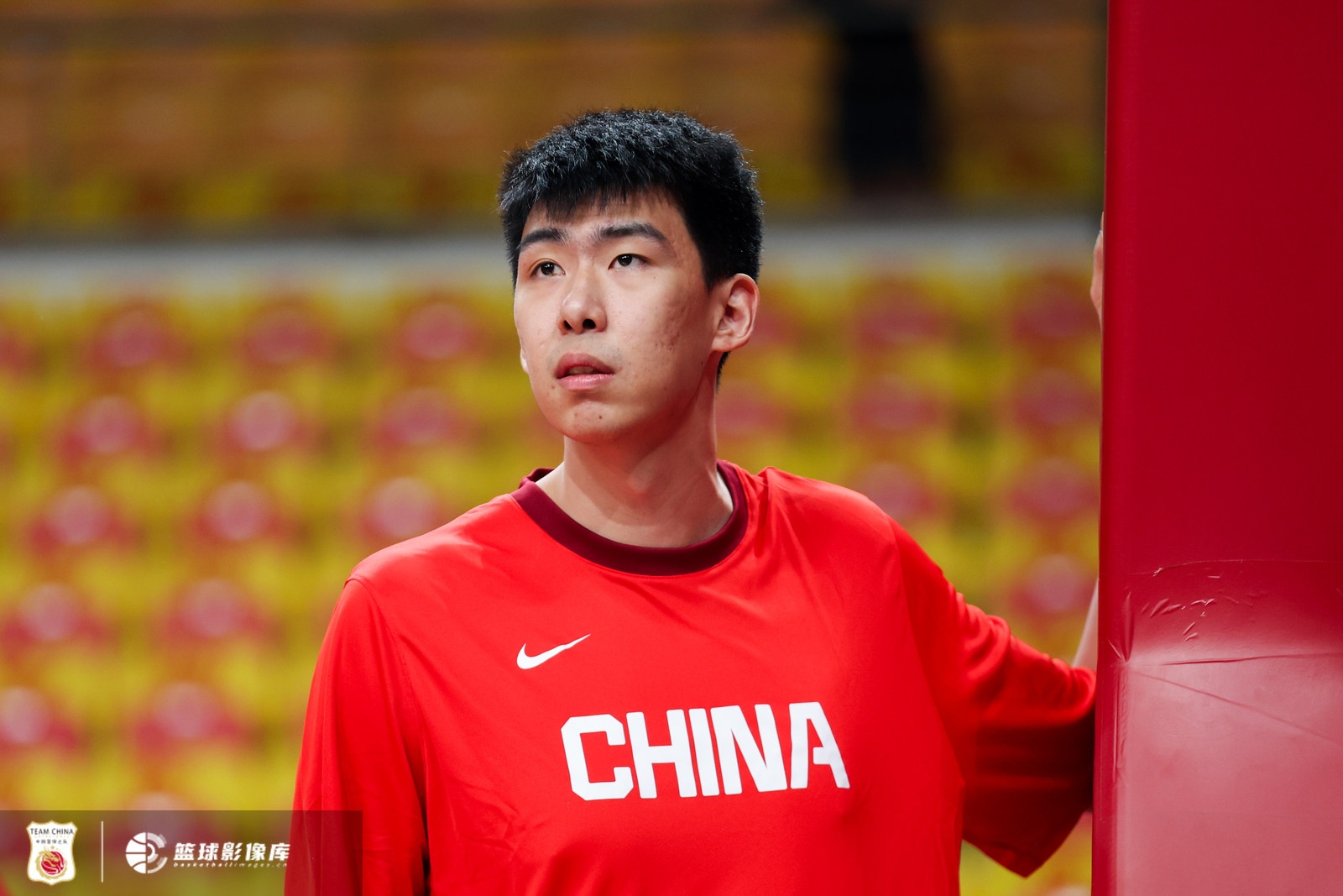 加油！媒体人：徐昕能去NCAA就尽量去 一定会有进步的