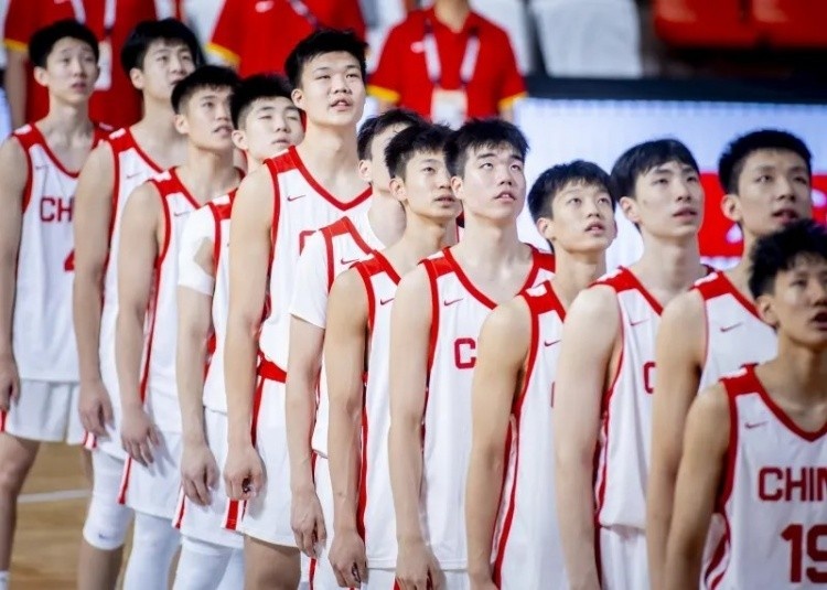媒体人：这次赛后证明了中国国青是唯一可以撵着澳洲国青走的球队